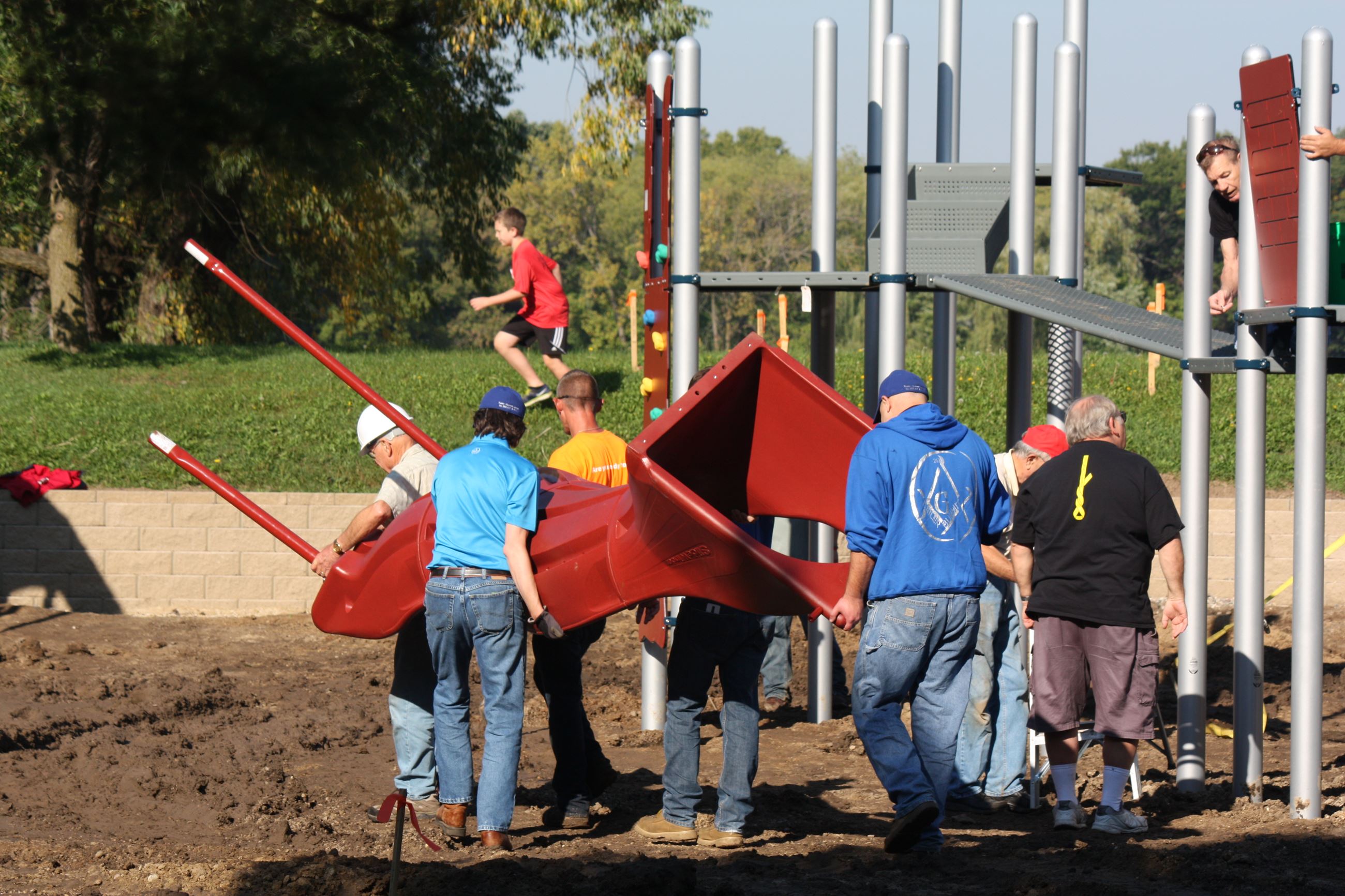 Central Park playground build